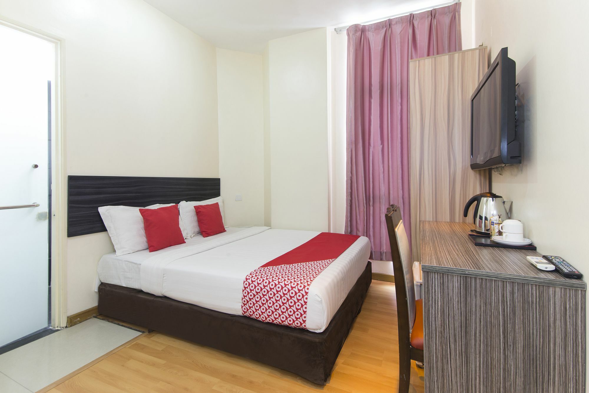 Super Oyo 331 I Boutique Hotel Petaling Jaya Exterior photo